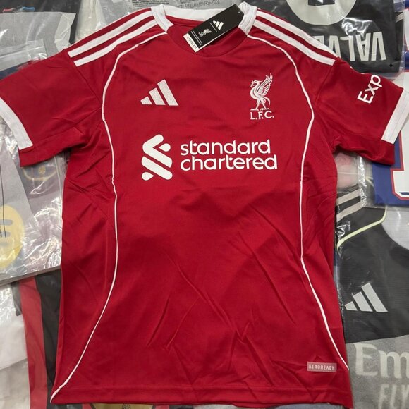 Liverpool Home Jersey season 2025 - Picture 1 of 2